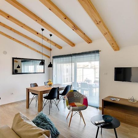 Ellmar Apartment Медулин Екстериор снимка